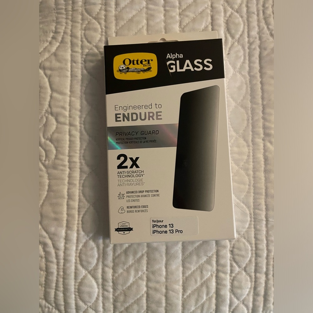 Outter Box Protection Alpha Glass Engineered to Endurance 2x - 13 and 13 Pro